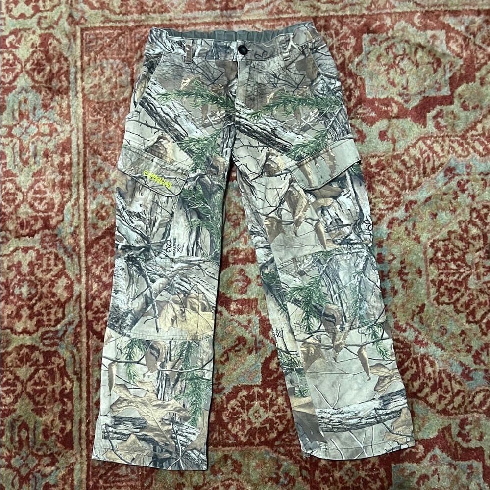 Magellan Outdoors Green and Brown Cargo Pants